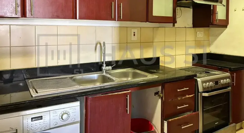 Apartment for Rent in Shams-5