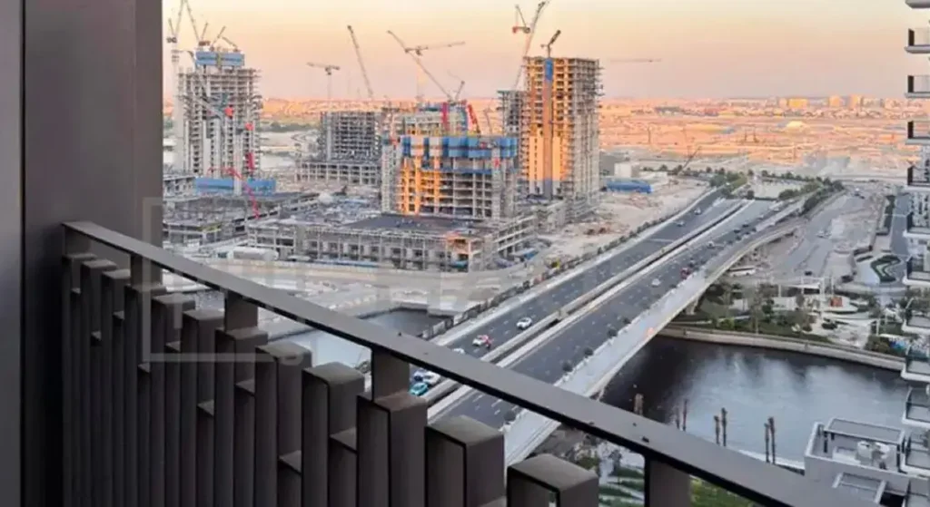 Apartment for Sale in Creek Gate Tower 1-9