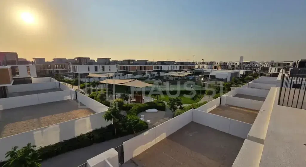 VILLA FOR RENT IN JUNE-10