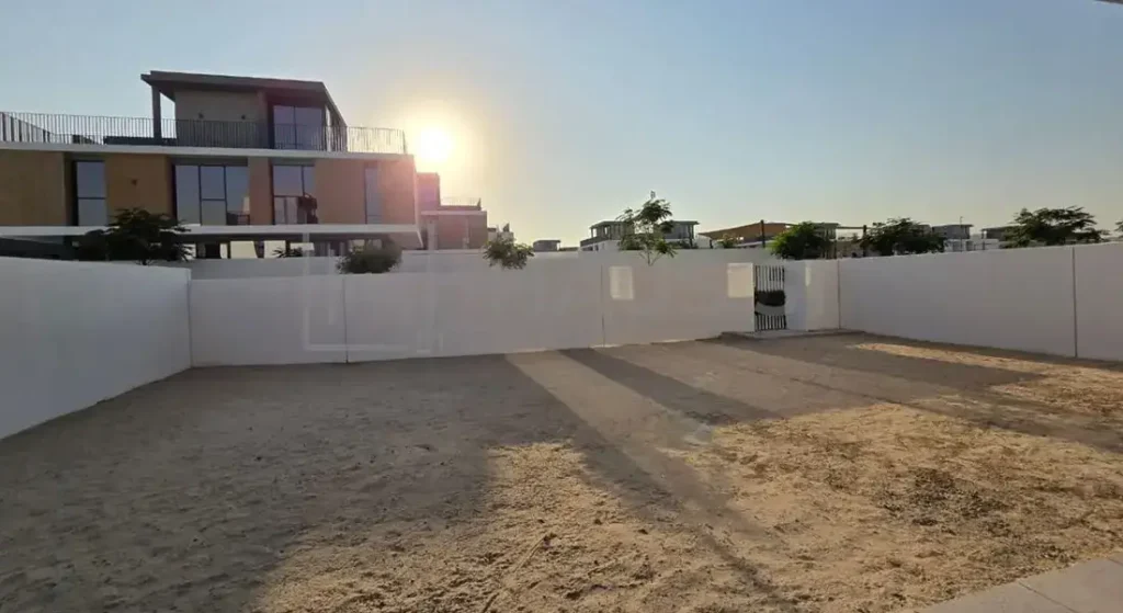 VILLA FOR RENT IN JUNE-11