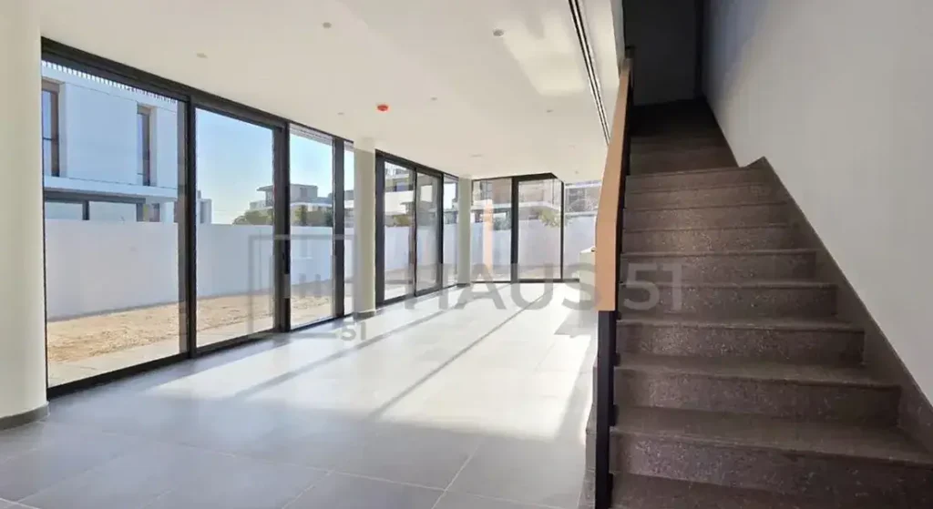 VILLA FOR RENT IN JUNE-4