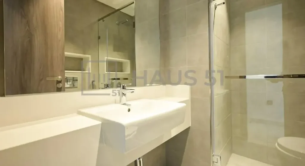 District-One-MBR-sale-lulu-8